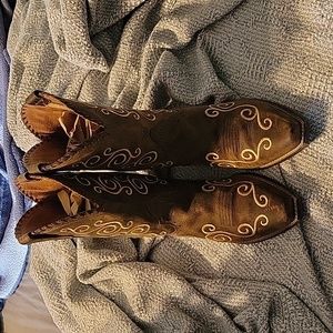ARIAT Leather Western Boots Sz 5.5 Snip Toe Brown